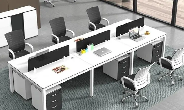 Meja layout linear, Sumber: minglinfurniture.com