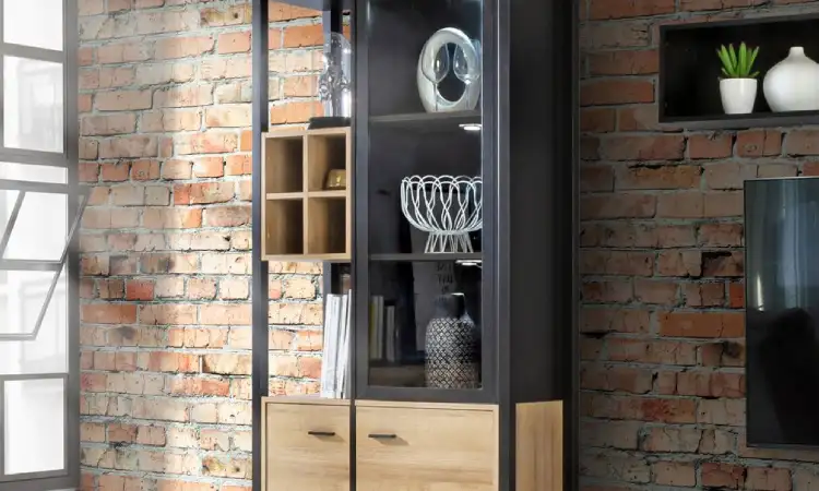 Lemari pajangan gaya industrial, Sumber: onlinehomeimprovements.co.uk