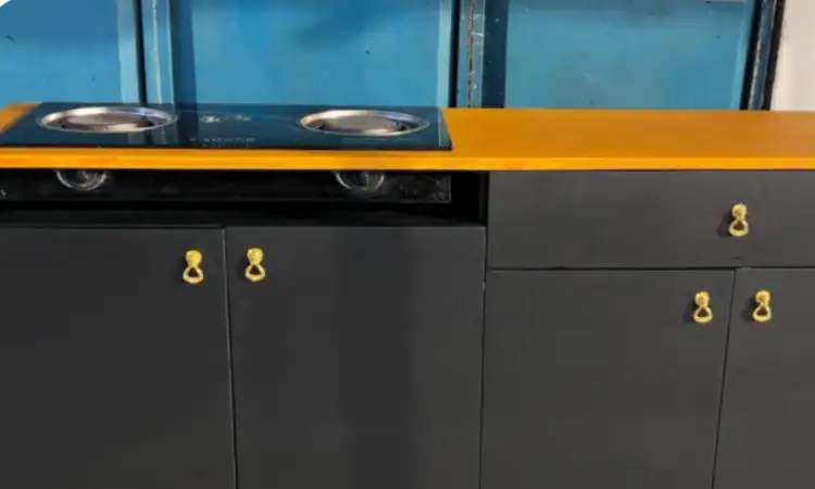 Meja kompor tanam, Sumber: instagram.com