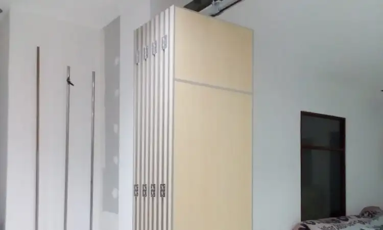 Partisi Geser Lipat, Sumber: pintupartisiruangan.com