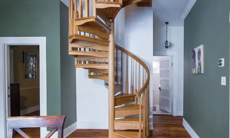 Tangga kayu spiral, Sumber: paragonstairs.com