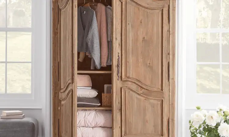 Wardrobe motif kayu, Sumber: coxandcox.co.uk