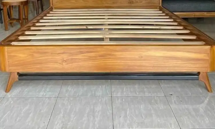 Dipan skandinavia dengan kaki jengki, Sumber: trembesisolid.com