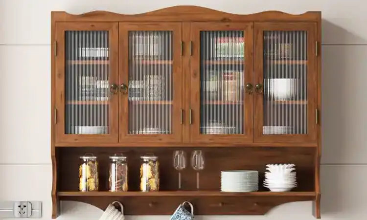 Lemari piring dengan pintu kaca, Sumber: ostkcdn.com