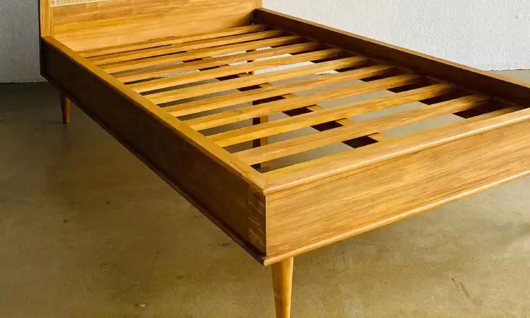 Tinggi dipan kasur ideal, Sumber: mebelisadesign.co.id