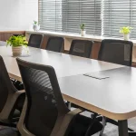 Meja rapat kantor, Sumber: pexels.com